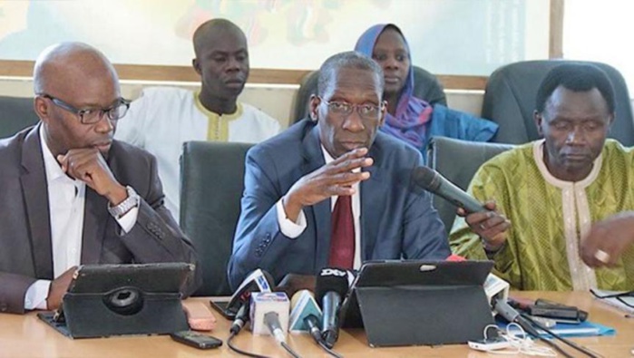 Manifestation devant les grilles de l’Assemblée nationale : Decroix et Cie tiennent leur « 23 juin »  ce jeudi dès 8h