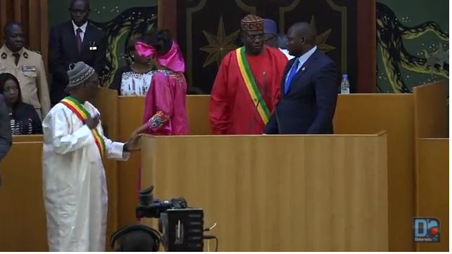 Bara Doly raille le ministre de la justice et « boxe » Ablaye Matar Diop : « Madior, monsieur le tailleur du président »