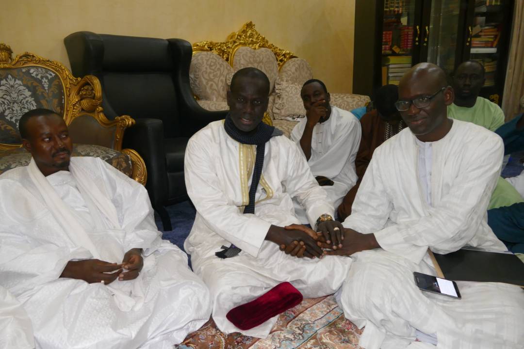 Visite de Malick Gakou chez le Khalife général des Mourides à Touba