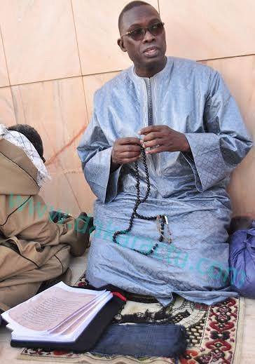 DAROU-MOUKHTY / Ibrahima Sall construit une mosquée à côté des cimetières.