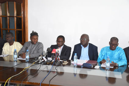 Manif dans les universités : l’opposition charge « les ministres responsables » et demande la démission de Macky Sall