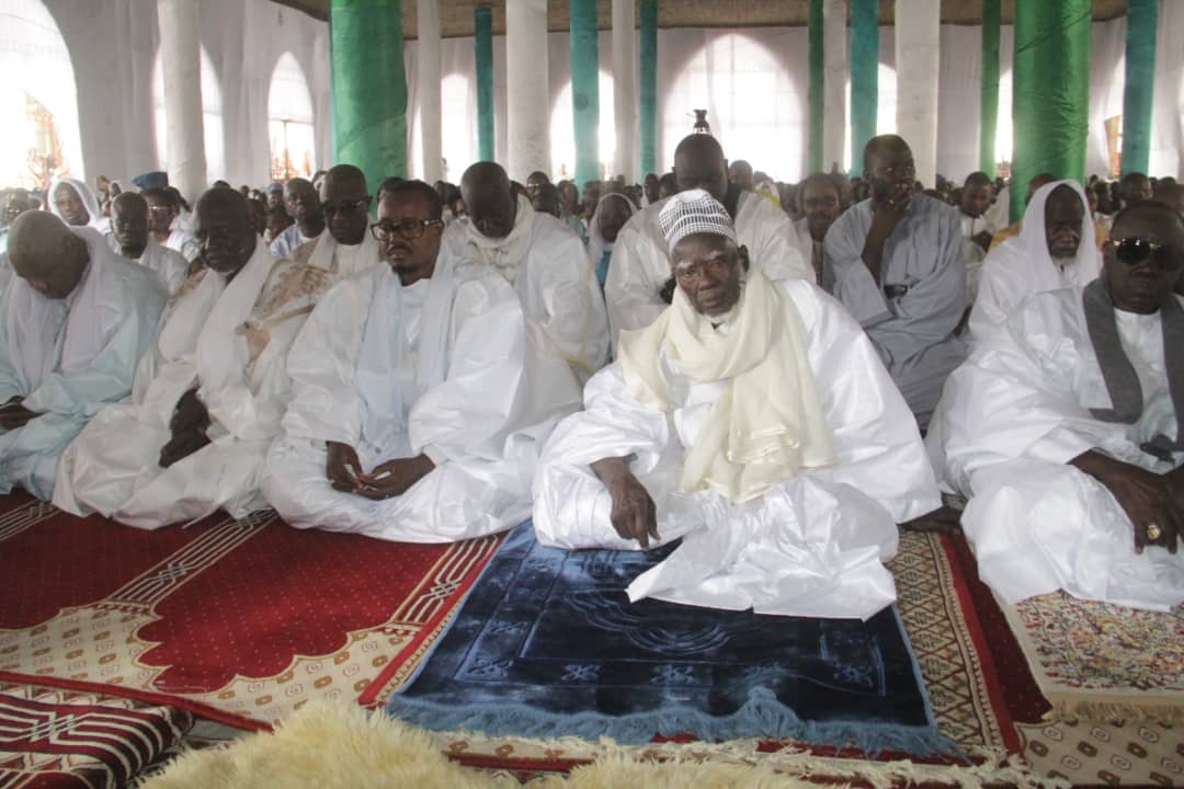L'APPEL DU KHALIFE DES MOURIDES : '  Prioriser l'islam avant les tarikhas... Nos tarikhas se déliteront si l'Islam se perd... Les tueries entre musulmans ne se justifient  pas '