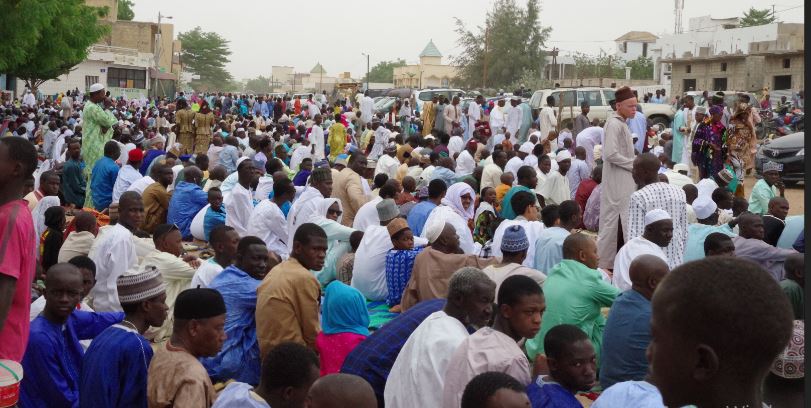 PRÉSIDENTIELLE 2019 - Baye Ciss à la quête de prières pour la réélection du Président Macky Sall chez l'Imam Cheikh et chez le Khalife de Médina