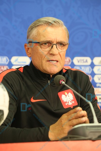 L'entraîneur de la Pologne craint l'attaque du Sénégal