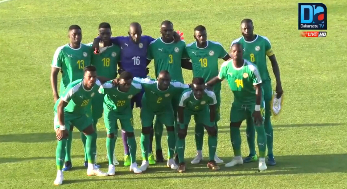Le onze du Sénégal contre la Pologne, avec Khadim Ndiaye et Moussa Wagué