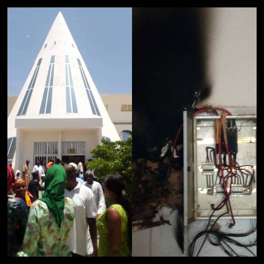 CDD MAGAL DE TOUBA - Un feu jaillit de la boîte électrique centrale de la mairie et interrompt la rencontre