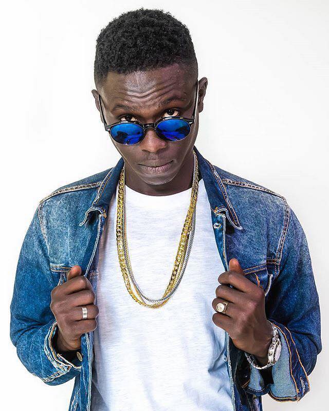 Ngaaka Blindé en route vers le tribunal correctionnel après 10 mois de détention préventive