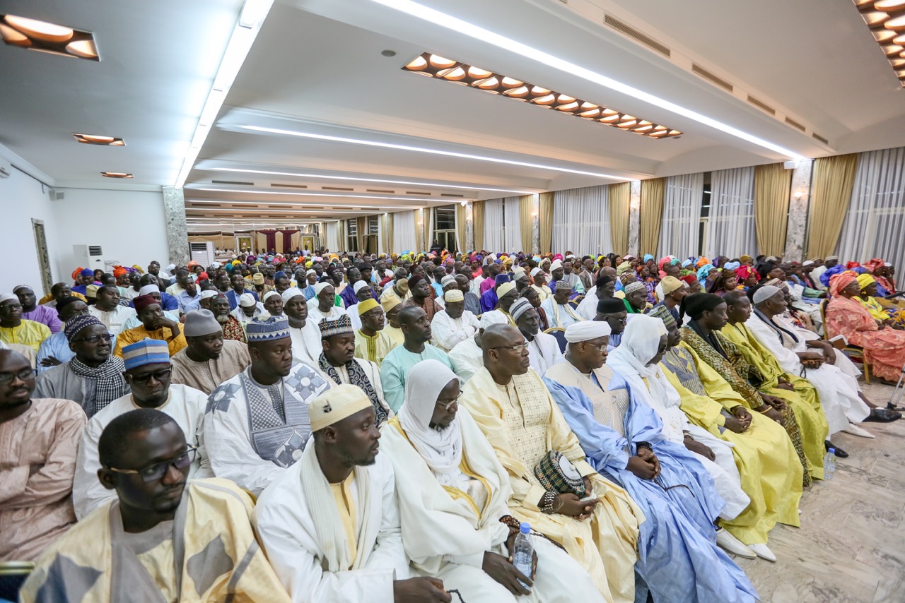 AUDIENCE AU PALAIS : Macky Sall reçoit le maire Moussa Sy AUDIENCE AU PALAIS : Macky Sall reçoit le maire Moussa Sy