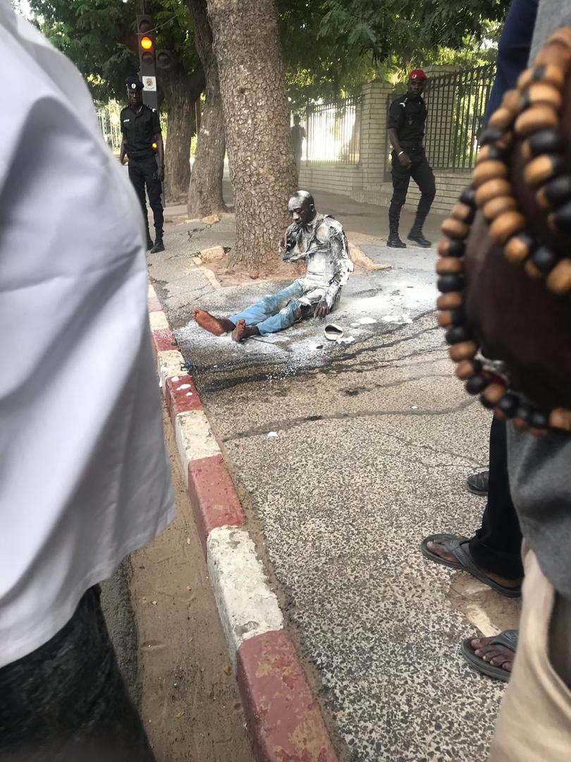Amputation de son bras, son séjour à Rebeuss : Qui est Cheikh Diop, l’invalide qui a tenté de s'immoler devant le Palais hier 