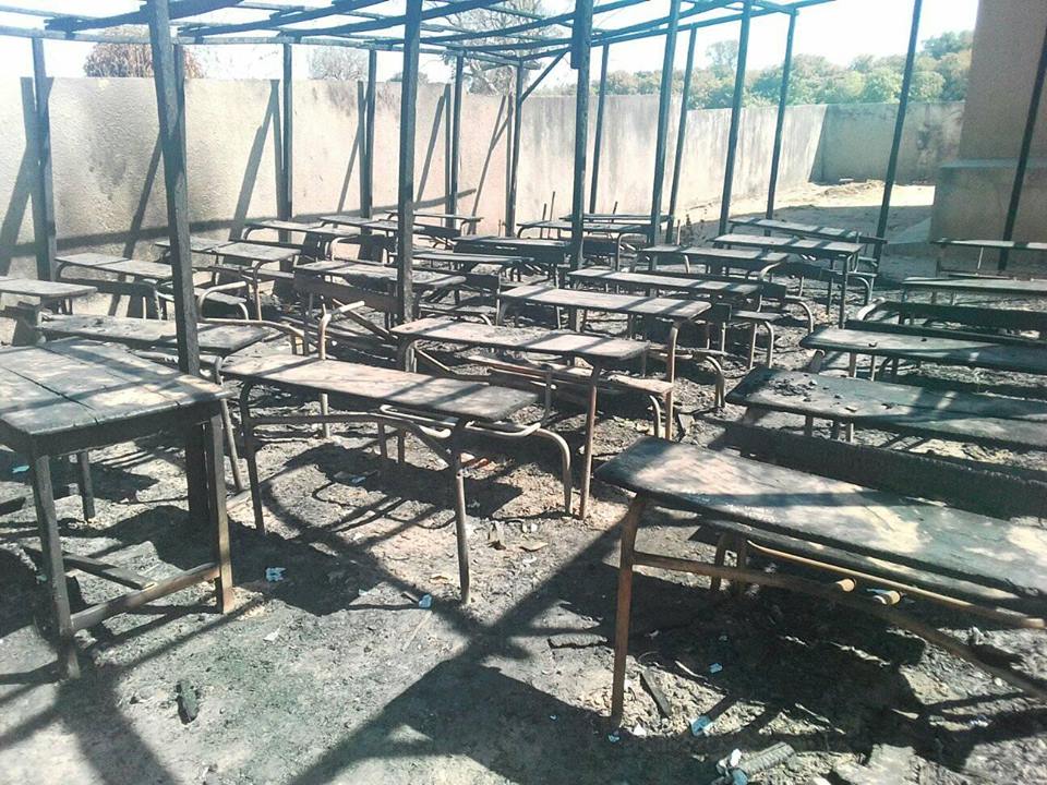 Incendie au collège de Hiléle de Kolda : le feu rase totalement l’abri provisoire.