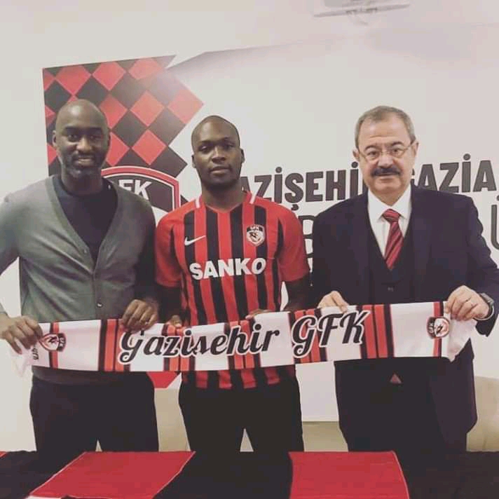 Officiel : Moussa Sow signe à Gazişehir Gaziantep FK en D2 Turque