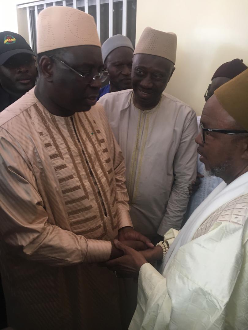 Le président Macky Sall a rendu visite à Thierno Abdourahmane Barry à Bogal