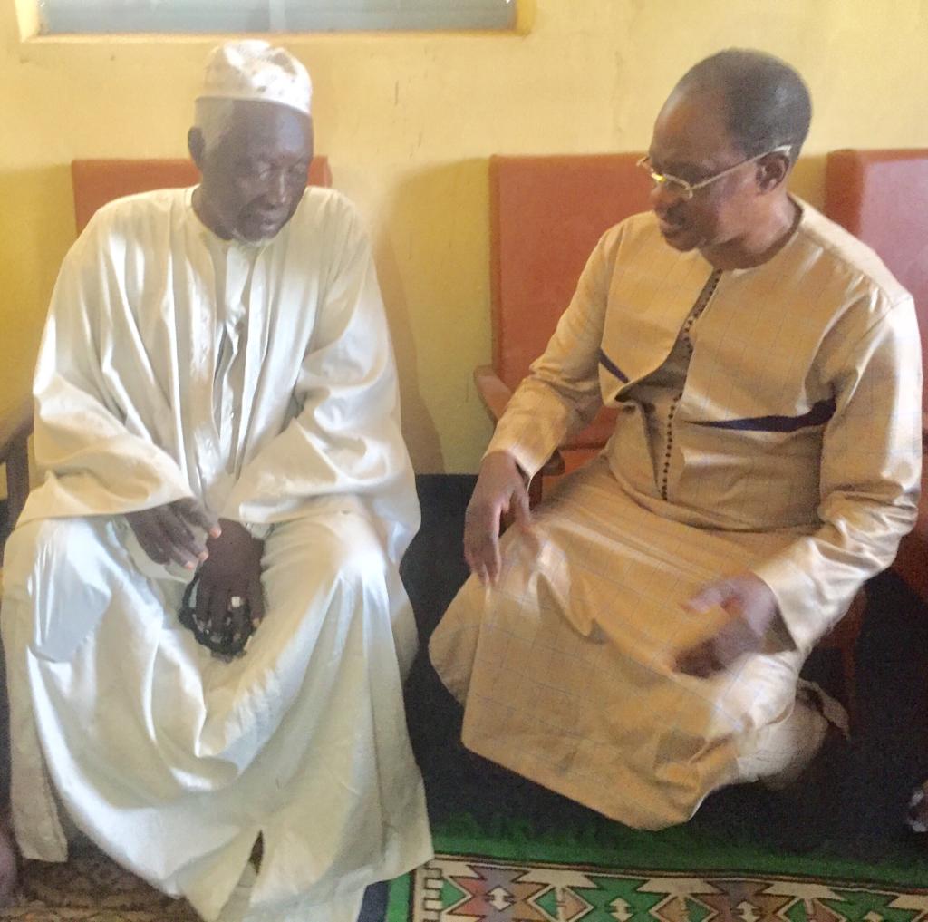 Kaffrine : Madické Niang chez le Khalife de la famille Bousso de Mbirkilane