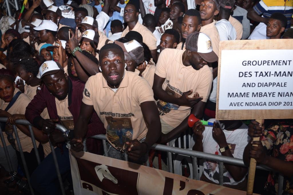 Grand rassemblement pour la réélection de Macky Sall à Ngor : Mame Mbaye Niang réussit le pari de la mobilisation (IMAGES)