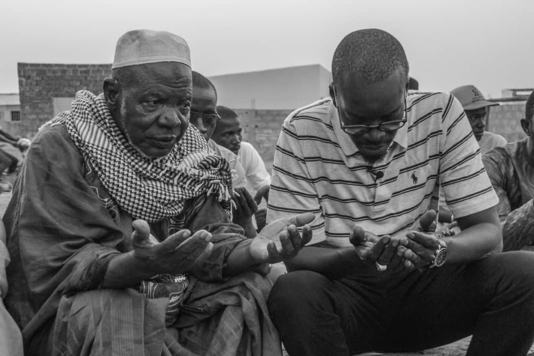 Journée de sensibilisation et porte à porte du DG Mamadou Kassé au quartier Saré Guilel et à la cité charbon de Tambacounda ( IMAGES )