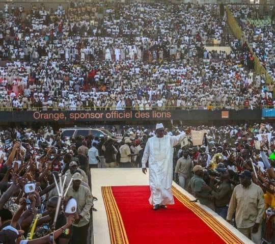 Stade Léopold Sédar Senghor : Le bain de foule de Macky Sall à son meeting de clôture