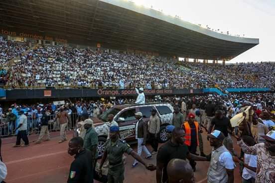 Stade Léopold Sédar Senghor : Le bain de foule de Macky Sall à son meeting de clôture