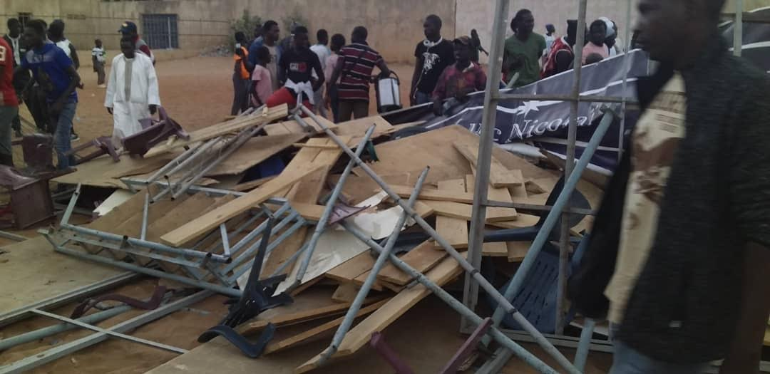 Stade municipal de Mbour : L'effondrement d'une tribune amovible fait quelques blessés, dont des touristes français 