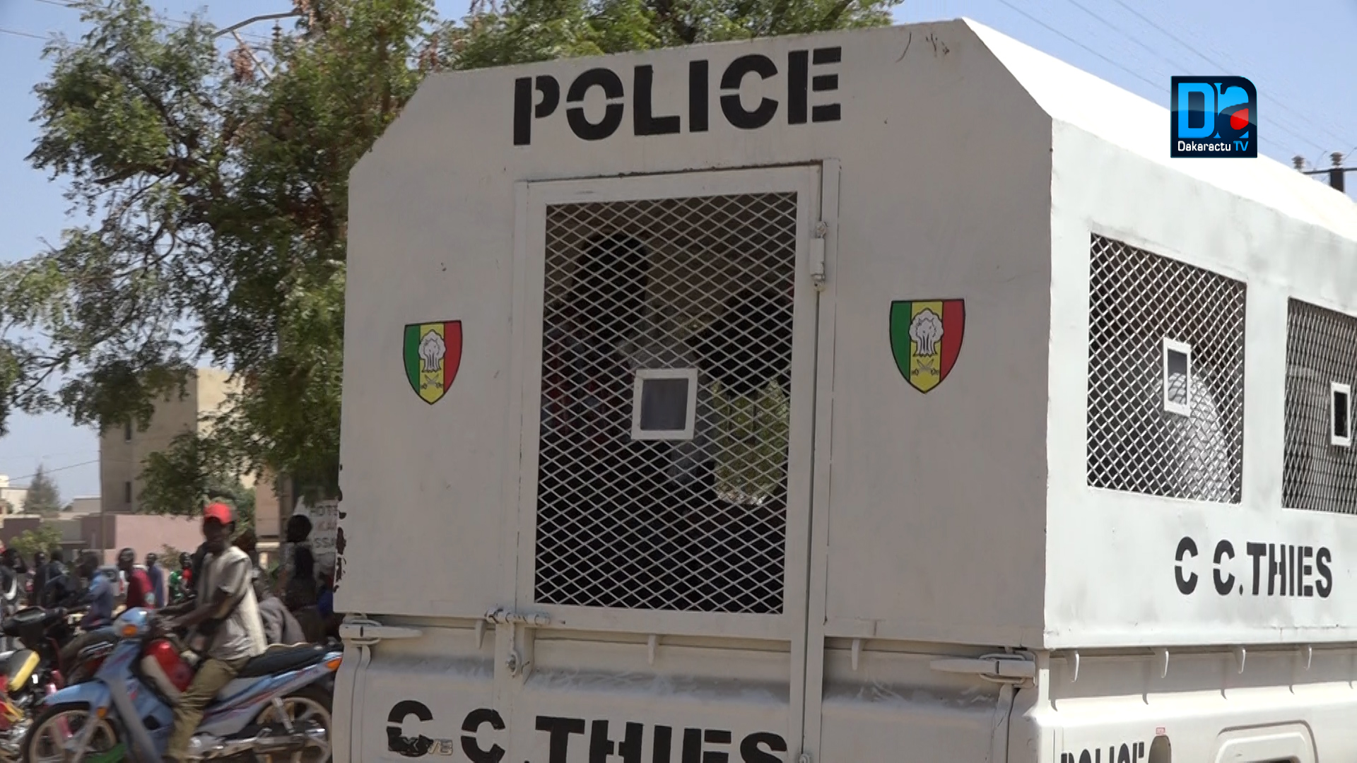 Trafic routier Thiès-Mbour-Dakar : Les 14 chauffeurs de "Allos Taxi" condamnés à une peine d'un mois avec sursis.