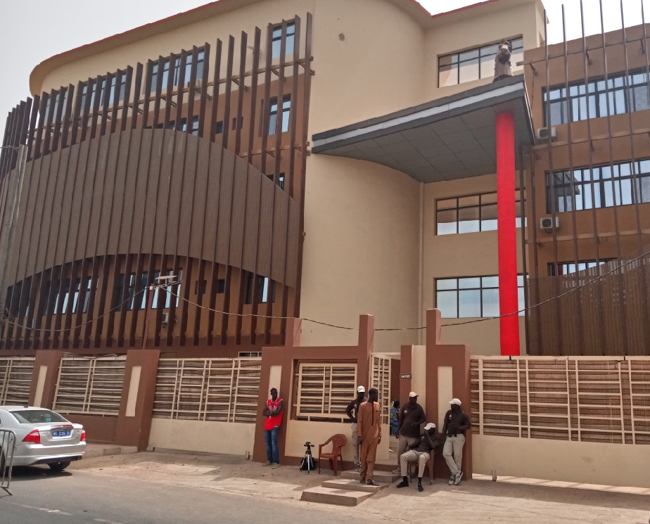 Permanence APR / Réunion entre la cellule Communication de Benno et les intervenants dans les médias : La presse non conviée...