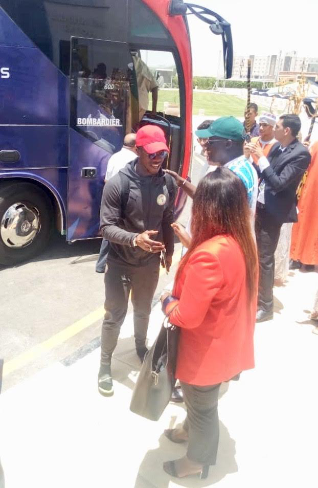 Les Images de l’arrivée des Lions au Caire, ce mardi matin