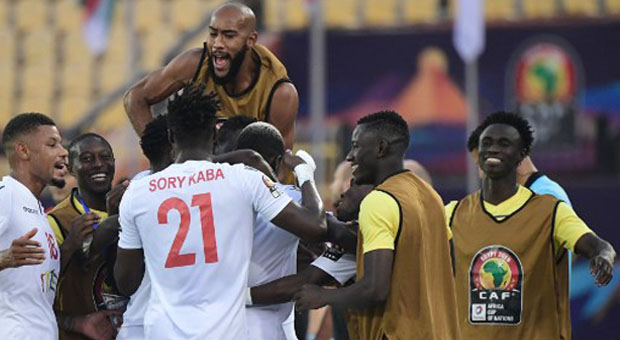 CAN 2019 : La Guinée assure face au Burundi (2-0) et espère se qualifier comme meilleur troisième.