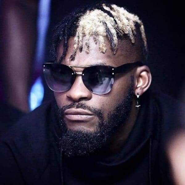 Décès de l’artiste ivoirien DJ Arafat dans un accident de moto.