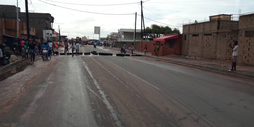 Inondations : Les populations de Kaolack et Kaffrine pataugent... Des centaines de sinistrés enregistrés... Des affrontements éclatent entre les forces de l'ordre et la population de Kanda.