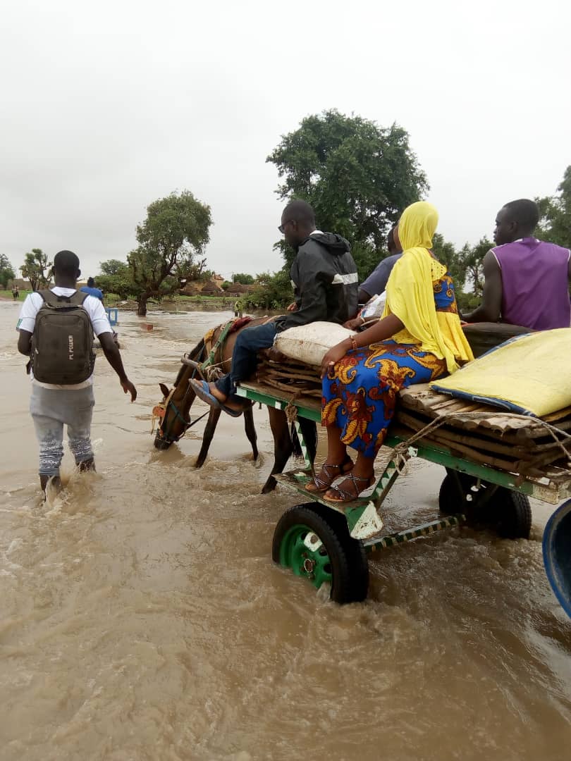 Inondations : Les populations de Kaolack et Kaffrine pataugent... Des centaines de sinistrés enregistrés... Des affrontements éclatent entre les forces de l'ordre et la population de Kanda.