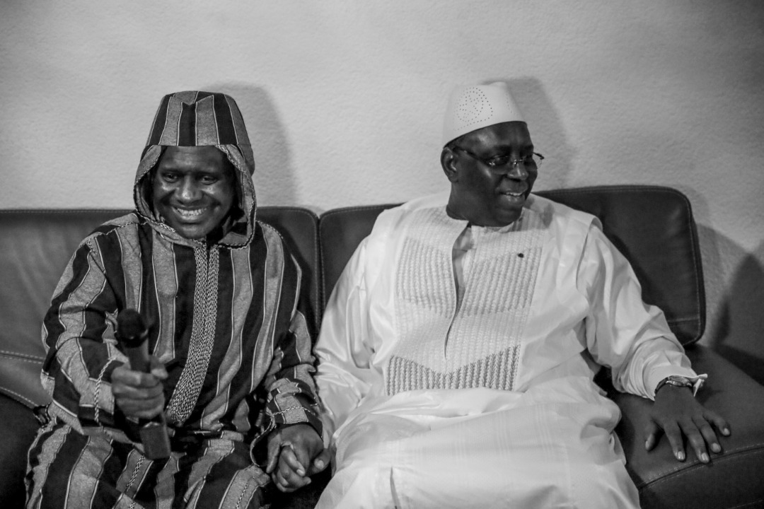 Condoléances : Arrivée du président Macky Sall chez Cheikh Modou Kara.