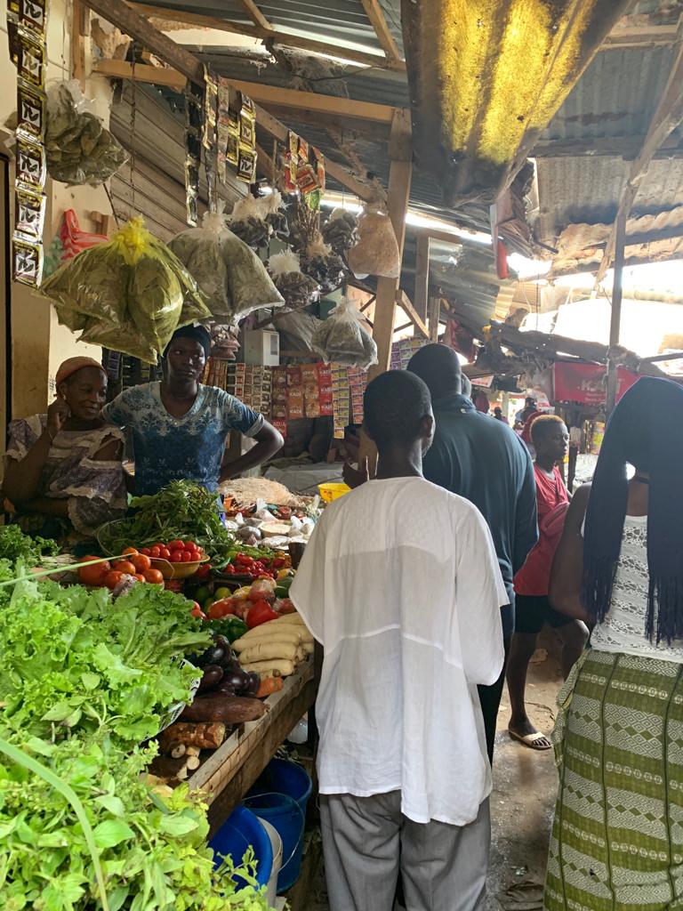  Marché liberté 6: les commerçants s’impliquent dans la rénovation et l’assainissement de l’espace commercial