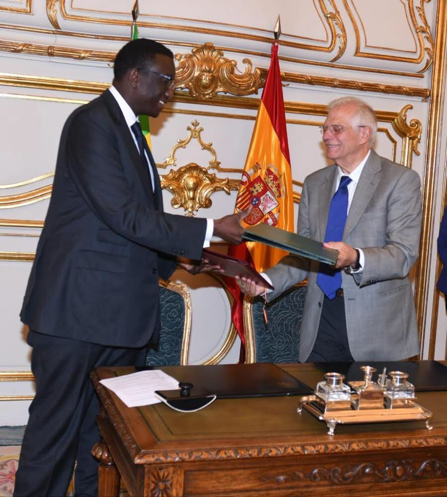 Deuxième Session de Consultations politiques entre l’Espagne et le Sénégal : Amadou BA et son homologue espagnol signent un accord de coopération et s’entretiennent sur des questions d’intérêts communs.