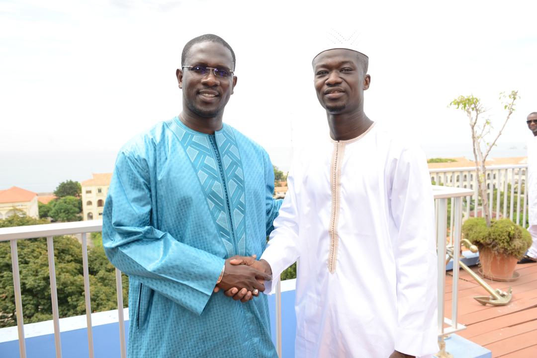 Les images du baptême du journaliste Moustapha Al Amine Fall à la clinique Madeleine.