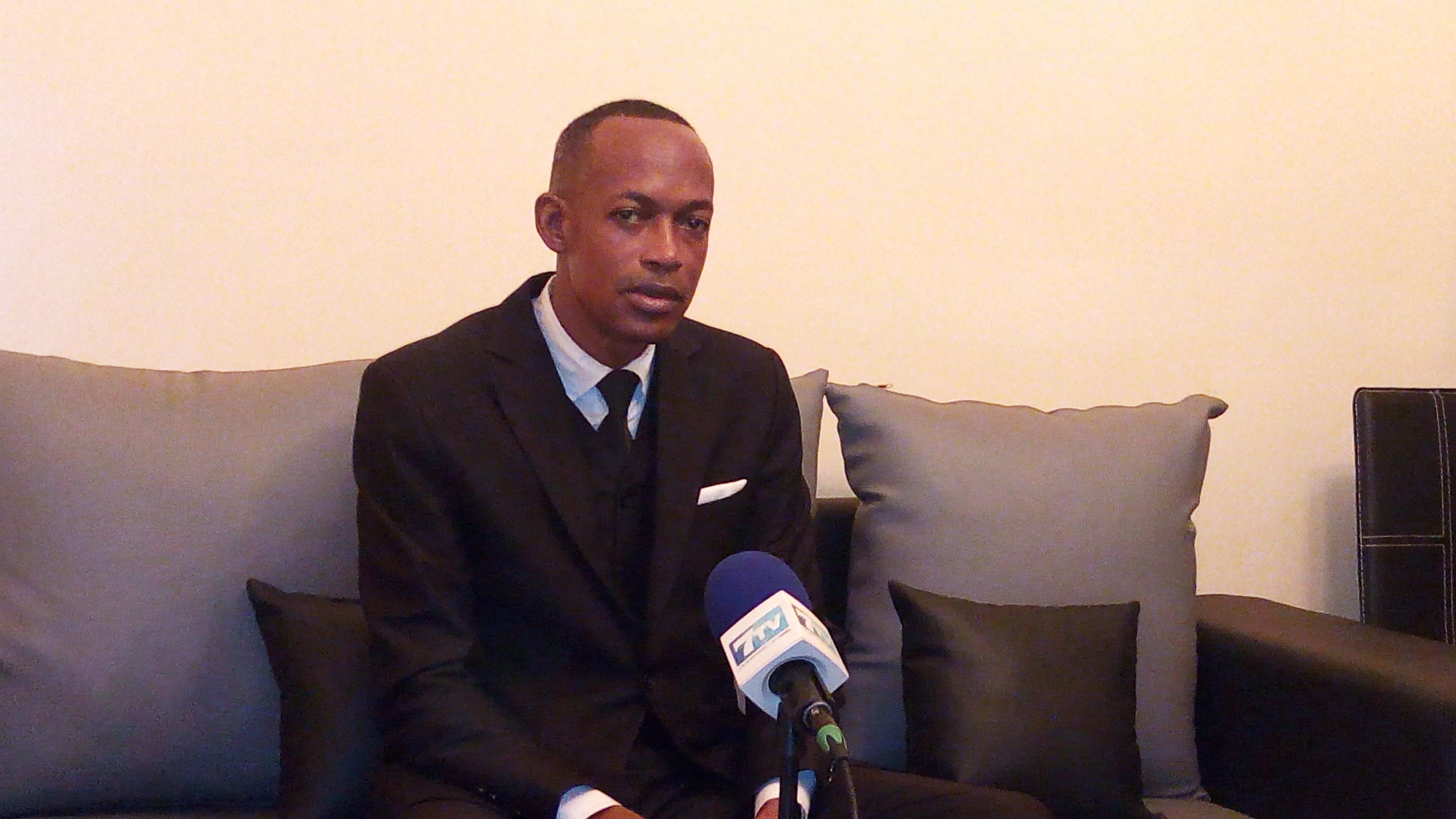 Sénégal : Deux jours après le lancement de Free, un franco-américain accuse Orange de complicité d'arnaque sur ses offres.