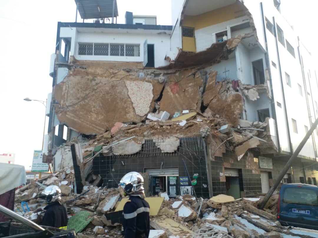 TOUBA / La façade d'un immeuble s'écroule à 28 ... Des blessés.
