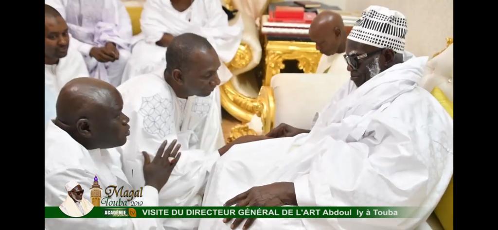 TOUBA / Le DG de l’ARTP Abdoul Ly reçu par le Khalife général des Mourides.