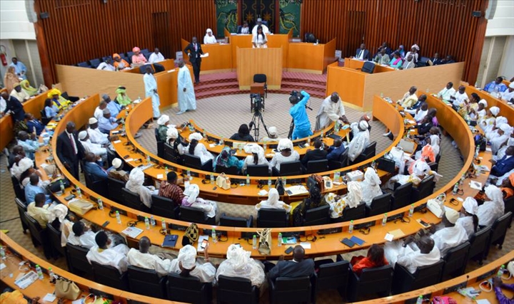 Assemblée nationale : Les listes des membres des 14 commissions adoptées à l’unanimité