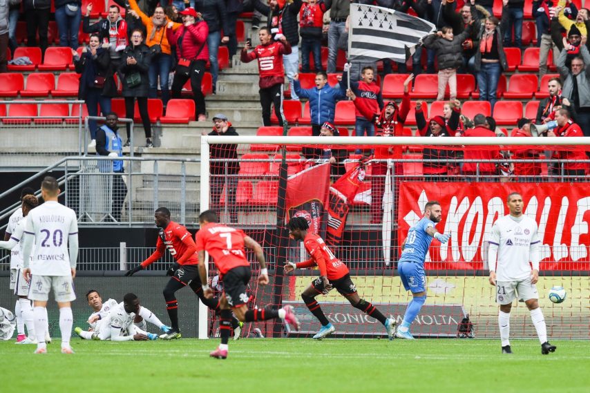 Ligue 1 : Rennes bat Toulouse sur le fil (3-2), Mbaye Niang buteur.