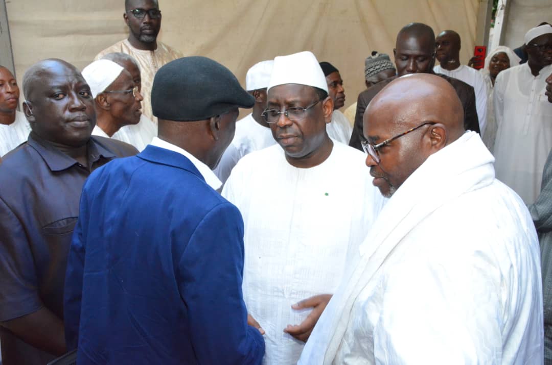 Présentation de condoléances : Macky Sall et Ousmane Sonko chez Alioune Badara Cissé, suite au décès de son fils.