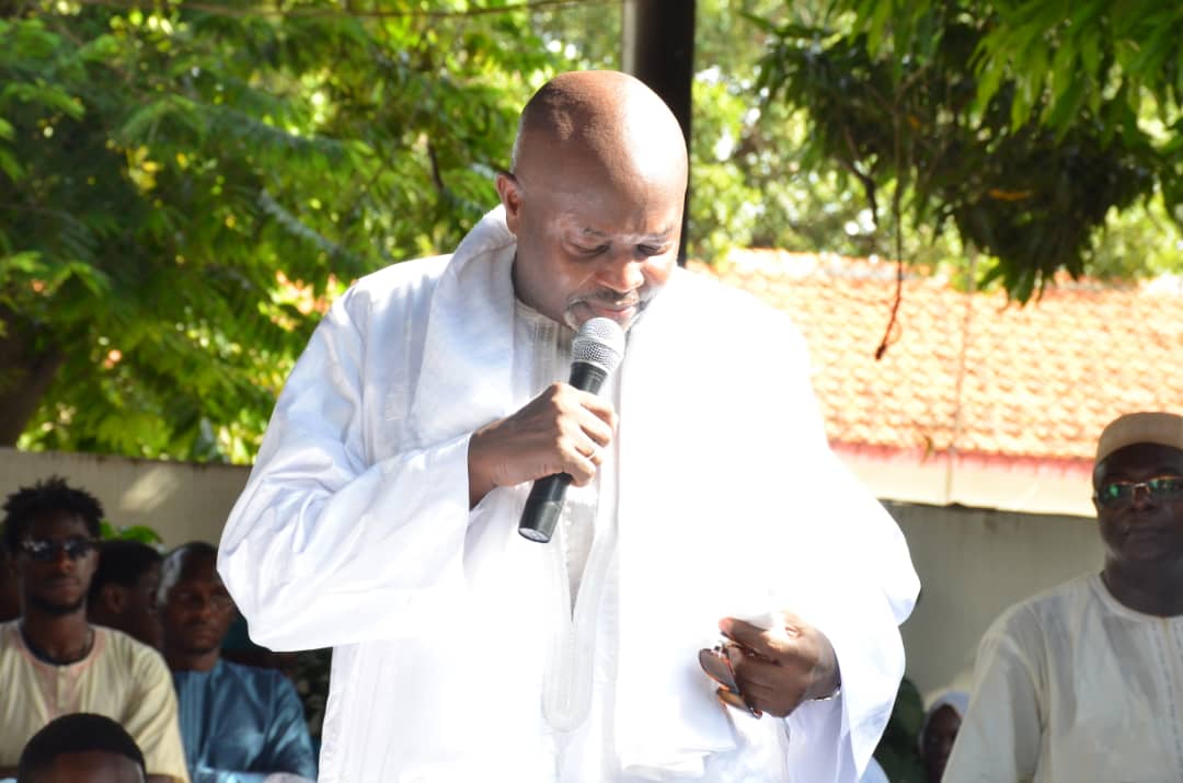 Présentation de condoléances : Macky Sall et Ousmane Sonko chez Alioune Badara Cissé, suite au décès de son fils.