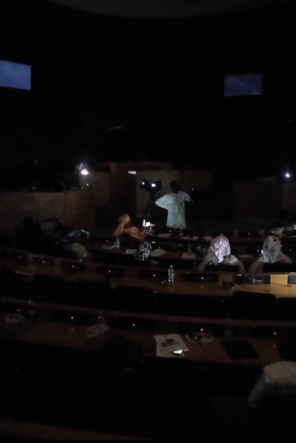 Urgent/ Assemblée Nationale : Coupure d'éléctricité en pleine plénière...