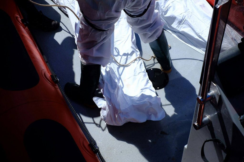 Immigration clandestine : 8 corps de migrants repêchés au large de l'Espagne.