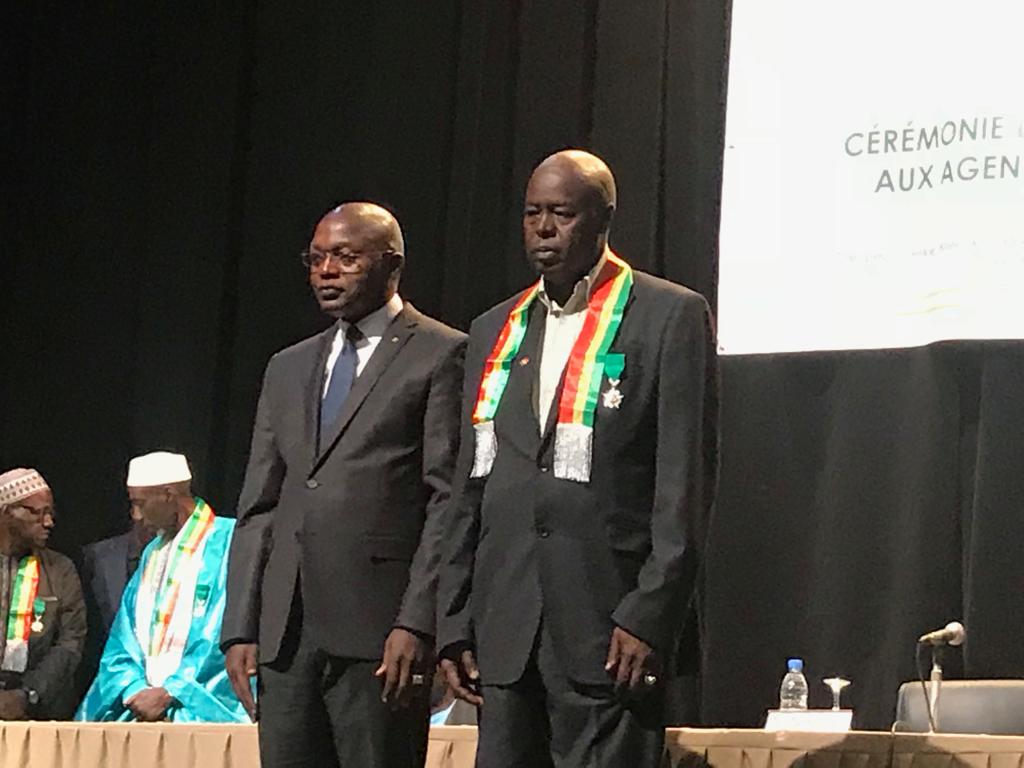 Remise de décorations aux agents du ministère des Collectivités territoriales, du Développement et de l’Aménagement des Territoires, promus aux ordres nationaux.