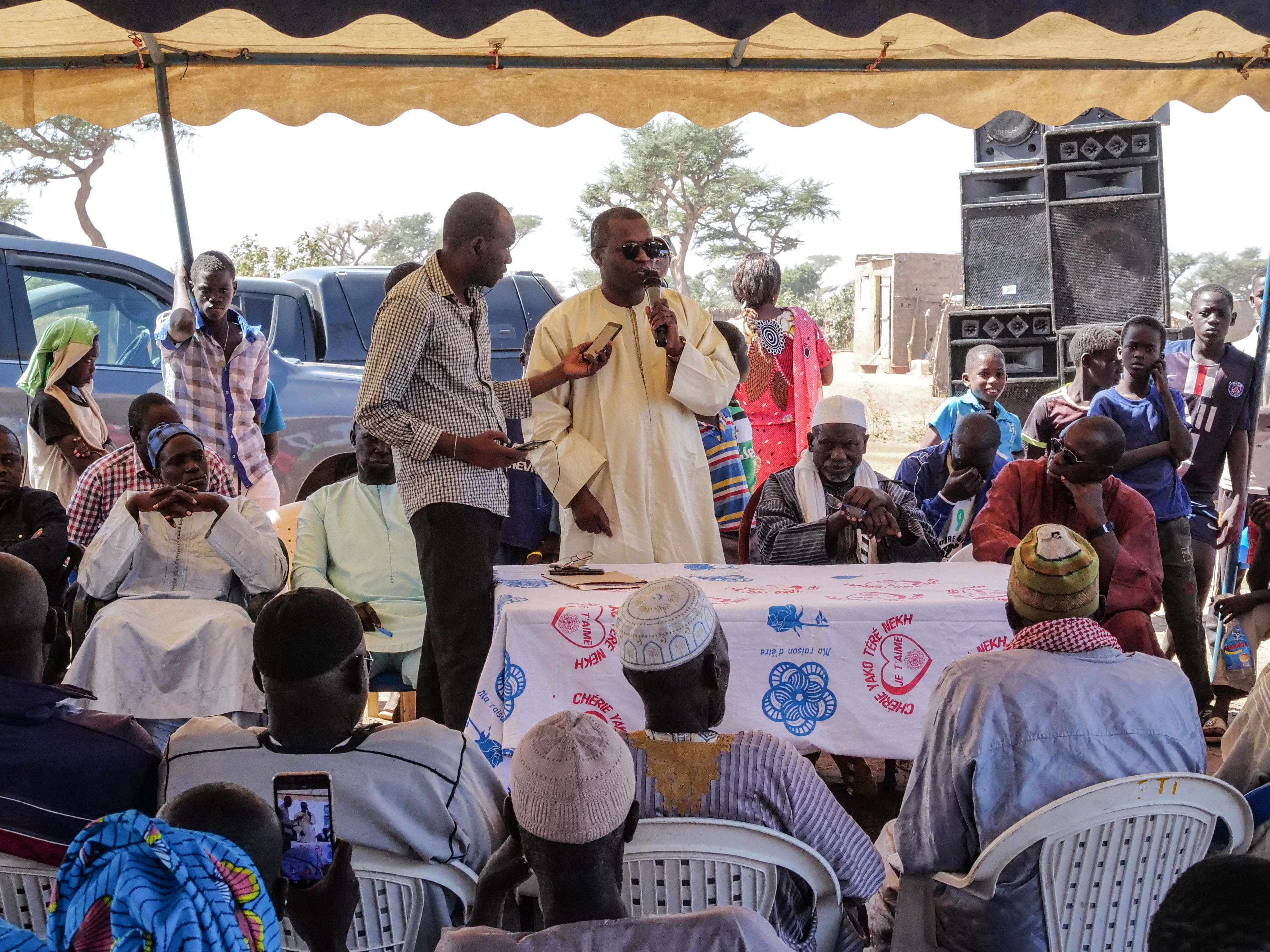 Notto-Diobass : Le ministre-maire Alioune Sarr offre un marché aux femmes du village de Dioungane.