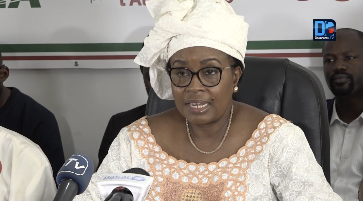 Conditions de détention du leader de Frapp, la coalition JOTNA menace : « Macky Sall sera responsable de toute atteinte à l'intégrité physique ou à la vie de Guy Marius Sagna »