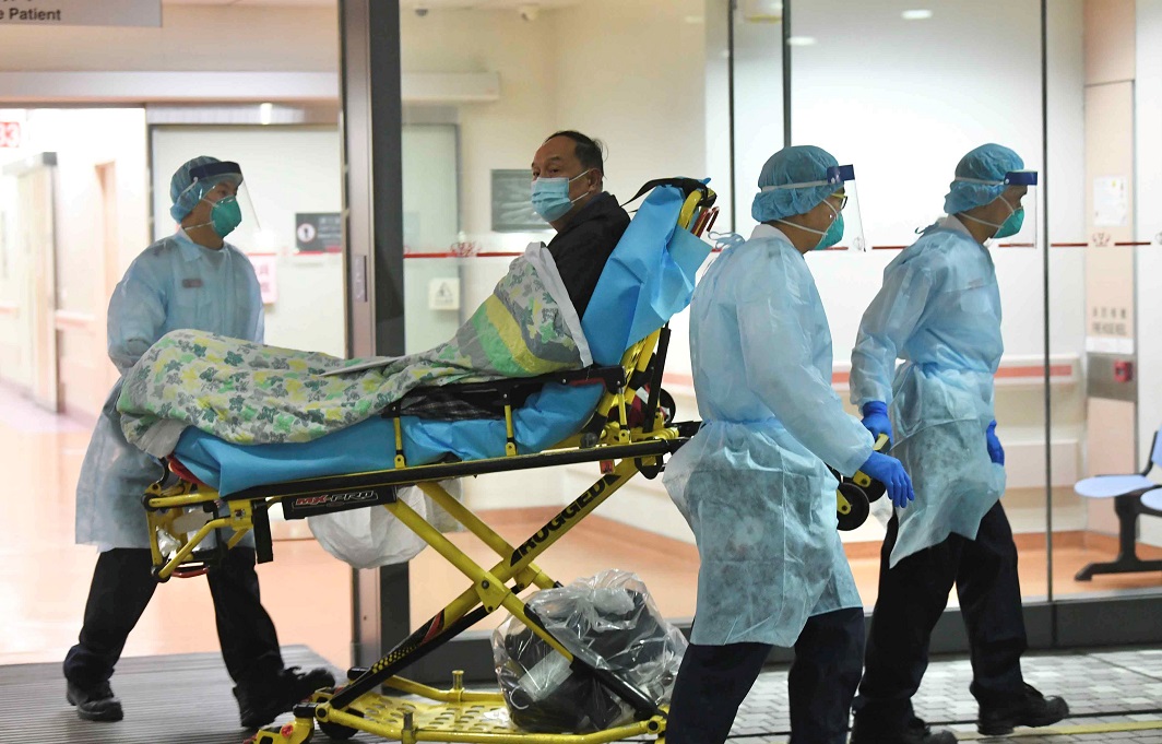 Coronavirus : De nouveaux chiffres portent le bilan en Chine à près de 60 000 cas confirmés et au moins 1 355 morts.