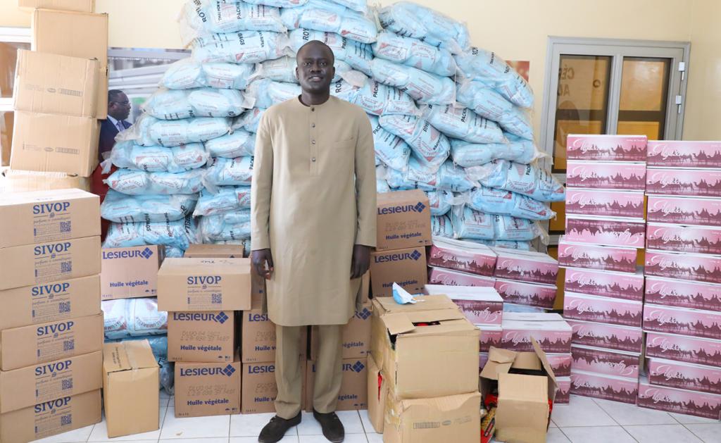 Grand Yoff : Cheikh Bakhoum distribue des denrées alimentaires aux familles de la commune et aux daaras