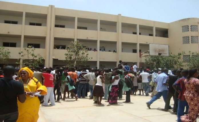 Fermeture des écoles au Sénégal : l'Intersyndicale SNECS-UDEPL-SUDES Enseignement privé alerte sur sa situation déficitaire et lance un appel au président Macky Sall. 