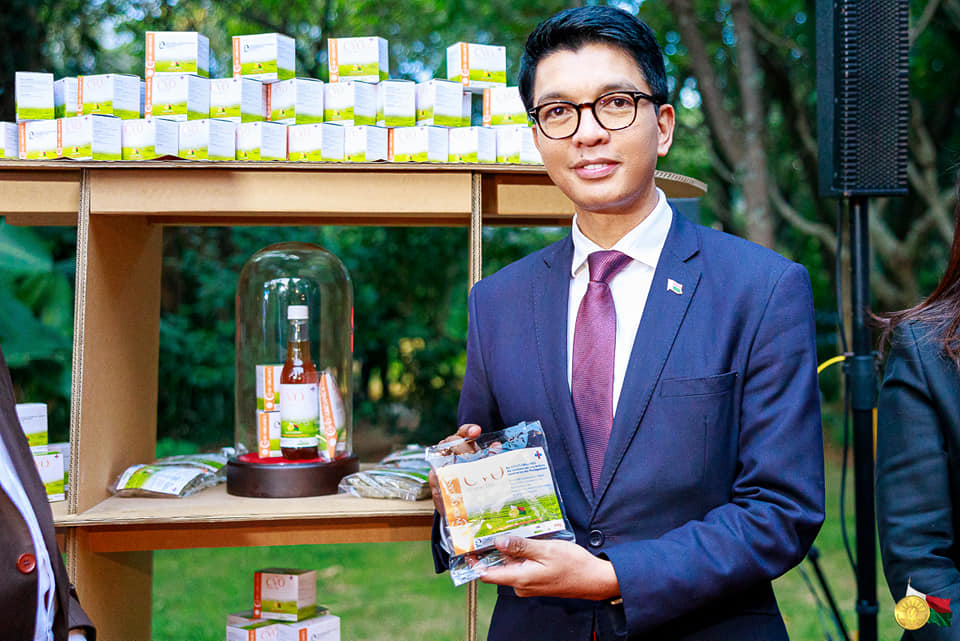 Nouveaux patients Covid-19 déclarés par Madagascar : le président Rajoelina dédouane le Covid-organics.