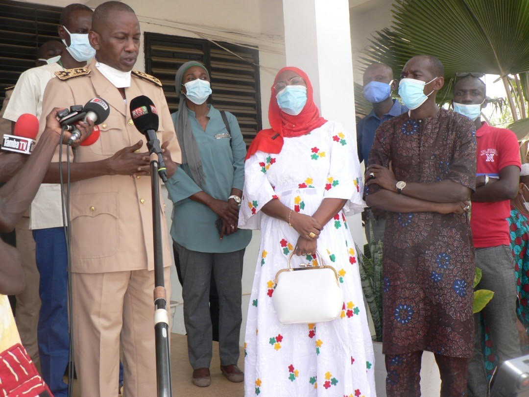 Mamadou Kassé, DG de la SICAP SA et son Association ANKA WOULI dotent l’Hôpital régional de Tambacounda d’équipements de protection individuelle
